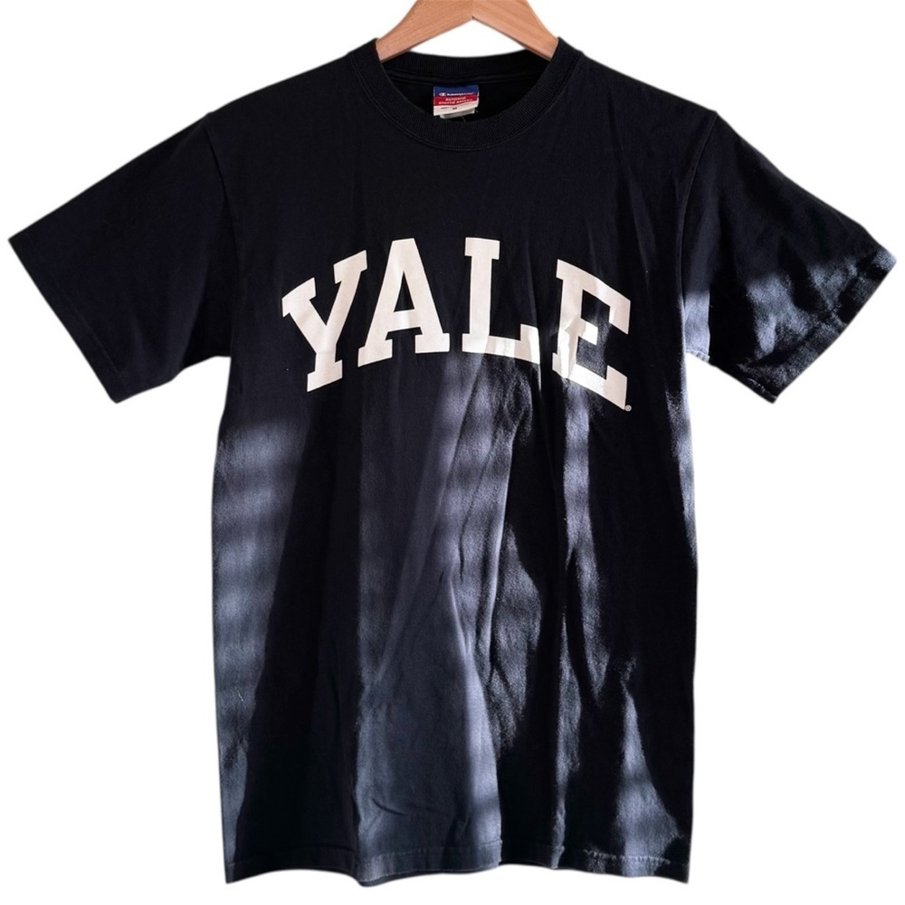 Champion YALE Navy White T-Shirt Size Medium